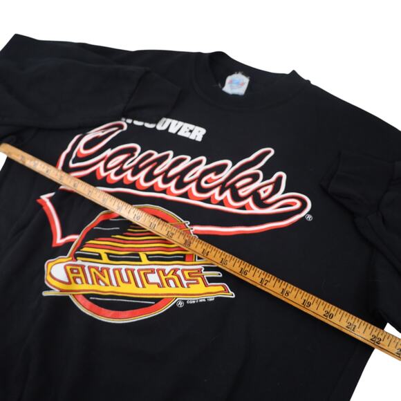 Vintage 90s Vancouver Canucks Hockey Graphic Sweatshirt - Picture 7 of 8